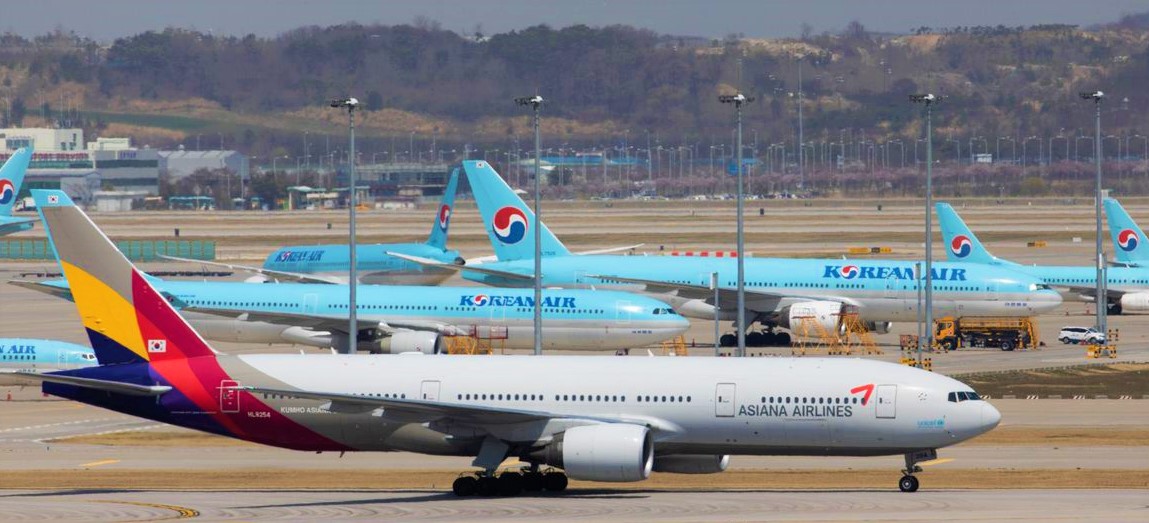 Mega-carrier by 2024 :  Korea Development Bank (KDB) approves the merger plan of Asiana Airlines into Korean Airlines.